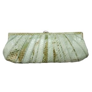 Kotur Snakeskin Elegant Light Green Frame Clutch Luxury